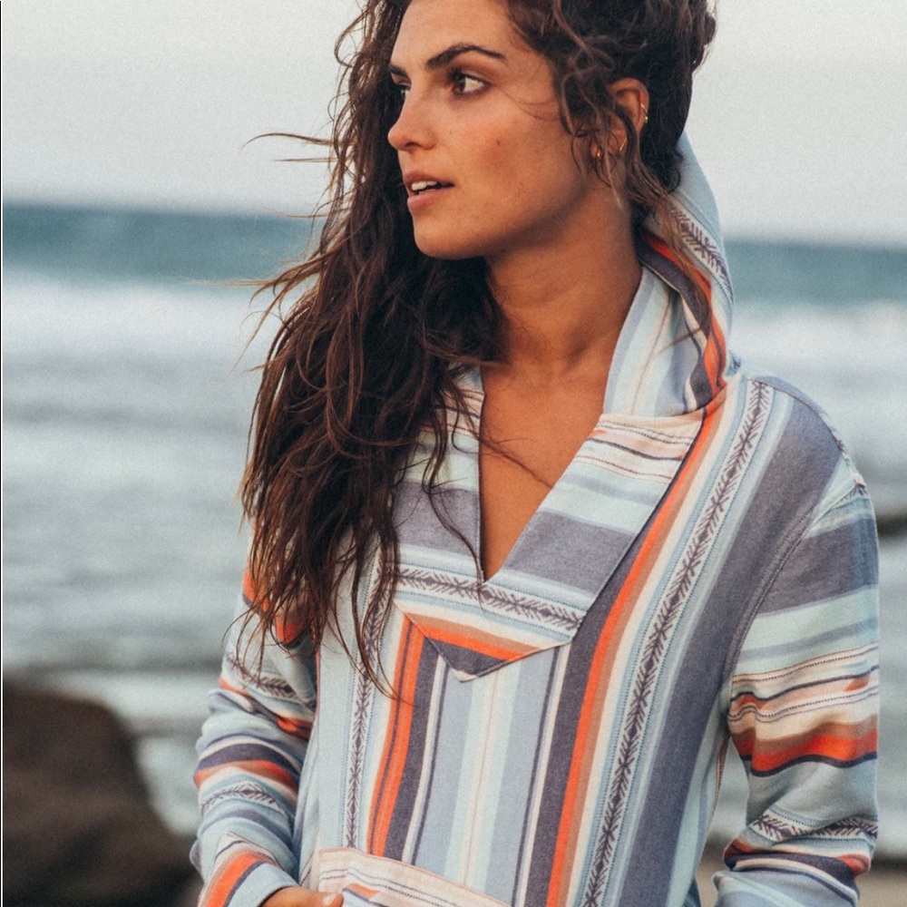 Faherty Baja Poncho